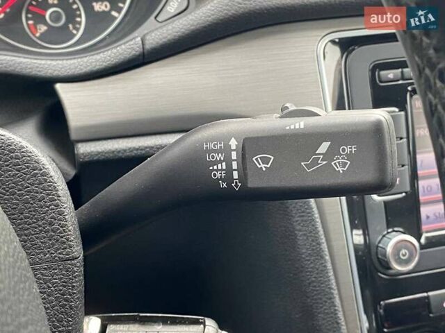 Серый Фольксваген Пассат, объемом двигателя 1.8 л и пробегом 194 тыс. км за 9790 $, фото 26 на Automoto.ua