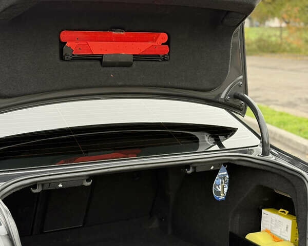 Серый Фольксваген Пассат, объемом двигателя 1.97 л и пробегом 277 тыс. км за 12150 $, фото 30 на Automoto.ua