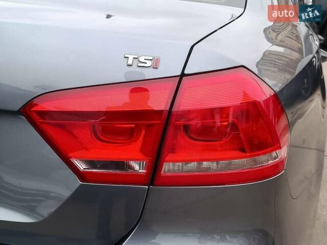 Сірий Фольксваген Пассат, об'ємом двигуна 1.8 л та пробігом 260 тис. км за 11490 $, фото 10 на Automoto.ua