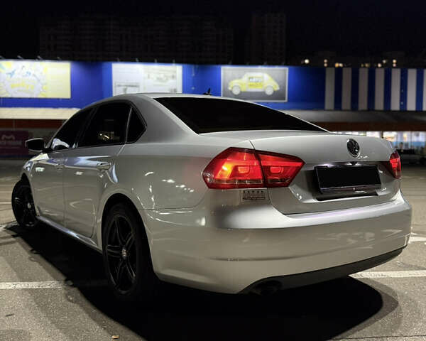 Серый Фольксваген Пассат, объемом двигателя 1.8 л и пробегом 145 тыс. км за 11500 $, фото 3 на Automoto.ua