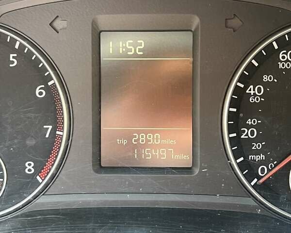 Сірий Фольксваген Пассат, об'ємом двигуна 1.8 л та пробігом 185 тис. км за 11000 $, фото 7 на Automoto.ua