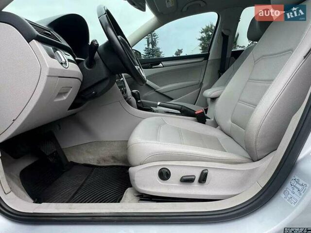 Серый Фольксваген Пассат, объемом двигателя 2 л и пробегом 156 тыс. км за 2000 $, фото 12 на Automoto.ua