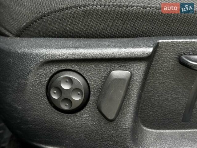 Сірий Фольксваген Пассат, об'ємом двигуна 1.6 л та пробігом 350 тис. км за 10999 $, фото 22 на Automoto.ua