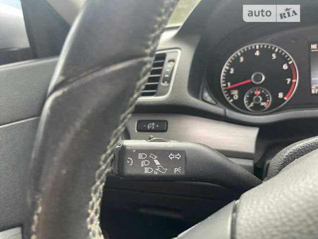 Серый Фольксваген Пассат, объемом двигателя 1.8 л и пробегом 141 тыс. км за 2300 $, фото 16 на Automoto.ua