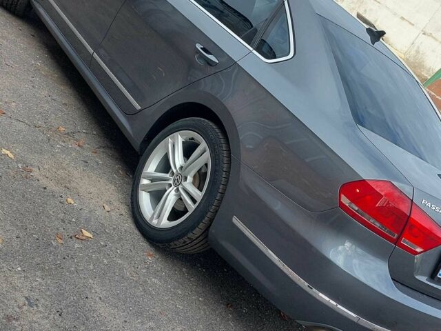 Сірий Фольксваген Пассат, об'ємом двигуна 2 л та пробігом 226 тис. км за 11700 $, фото 5 на Automoto.ua