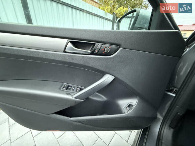 Серый Фольксваген Пассат, объемом двигателя 1.97 л и пробегом 220 тыс. км за 11500 $, фото 20 на Automoto.ua