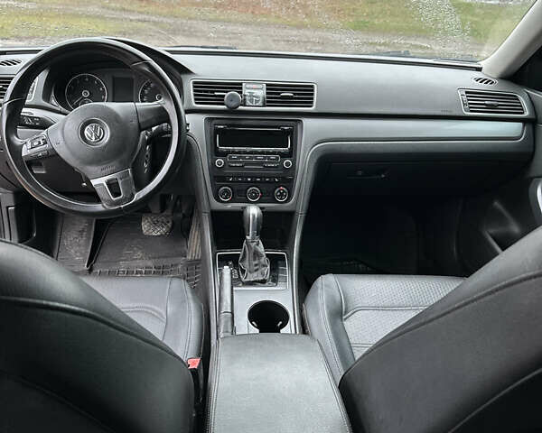 Сірий Фольксваген Пассат, об'ємом двигуна 1.8 л та пробігом 299 тис. км за 9500 $, фото 10 на Automoto.ua