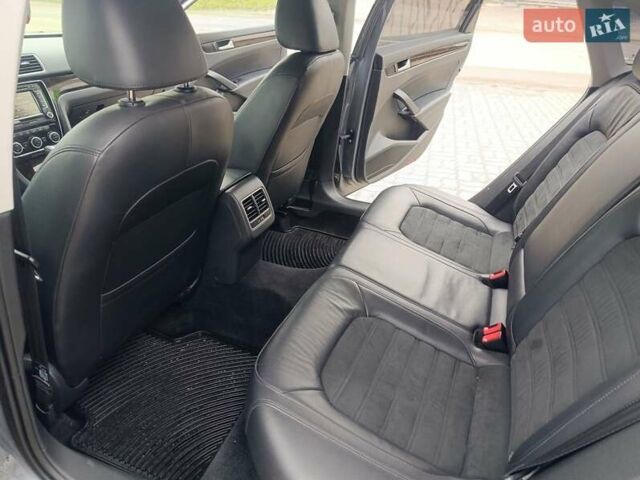 Сірий Фольксваген Пассат, об'ємом двигуна 1.97 л та пробігом 190 тис. км за 12000 $, фото 42 на Automoto.ua