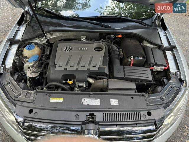 Серый Фольксваген Пассат, объемом двигателя 2 л и пробегом 189 тыс. км за 12800 $, фото 13 на Automoto.ua