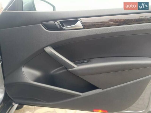 Сірий Фольксваген Пассат, об'ємом двигуна 1.97 л та пробігом 190 тис. км за 12000 $, фото 38 на Automoto.ua