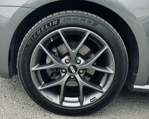 Сірий Фольксваген Пассат, об'ємом двигуна 1.97 л та пробігом 140 тис. км за 14500 $, фото 17 на Automoto.ua