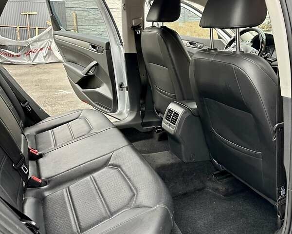 Серый Фольксваген Пассат, объемом двигателя 1.8 л и пробегом 167 тыс. км за 11000 $, фото 14 на Automoto.ua