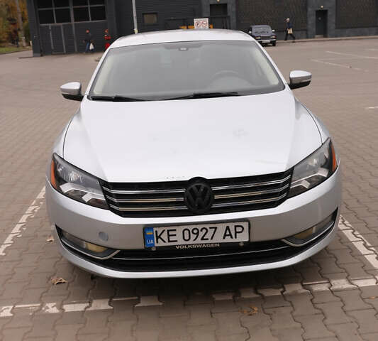 Серый Фольксваген Пассат, объемом двигателя 1.8 л и пробегом 206 тыс. км за 9999 $, фото 1 на Automoto.ua