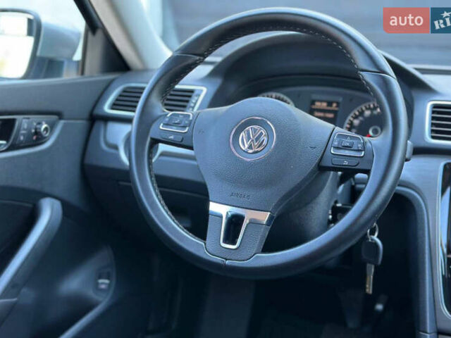 Серый Фольксваген Пассат, объемом двигателя 2 л и пробегом 97 тыс. км за 13000 $, фото 12 на Automoto.ua