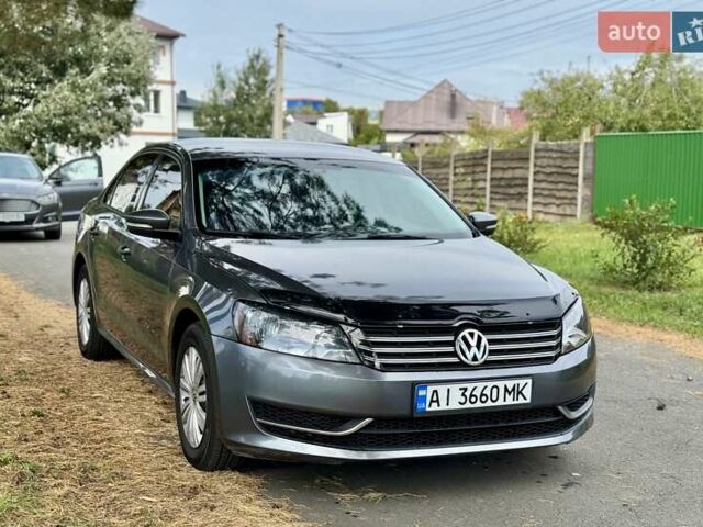 Серый Фольксваген Пассат, объемом двигателя 1.8 л и пробегом 199 тыс. км за 7999 $, фото 2 на Automoto.ua