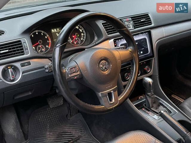 Серый Фольксваген Пассат, объемом двигателя 1.8 л и пробегом 180 тыс. км за 9999 $, фото 25 на Automoto.ua