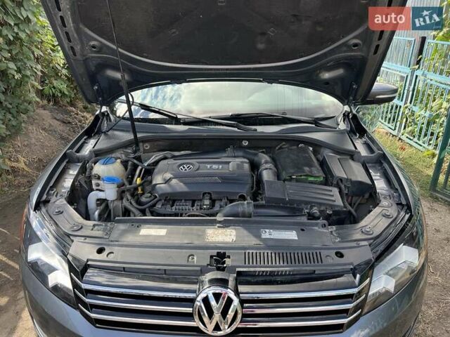 Серый Фольксваген Пассат, объемом двигателя 1.8 л и пробегом 319 тыс. км за 12000 $, фото 7 на Automoto.ua