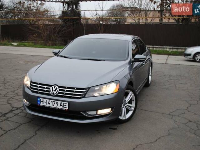 Сірий Фольксваген Пассат, об'ємом двигуна 1.97 л та пробігом 235 тис. км за 12999 $, фото 4 на Automoto.ua