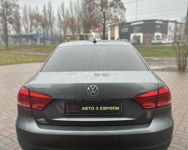 Сірий Фольксваген Пассат, об'ємом двигуна 1.8 л та пробігом 299 тис. км за 9500 $, фото 21 на Automoto.ua