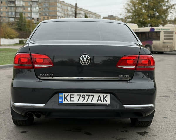 Серый Фольксваген Пассат, объемом двигателя 1.97 л и пробегом 277 тыс. км за 12150 $, фото 11 на Automoto.ua