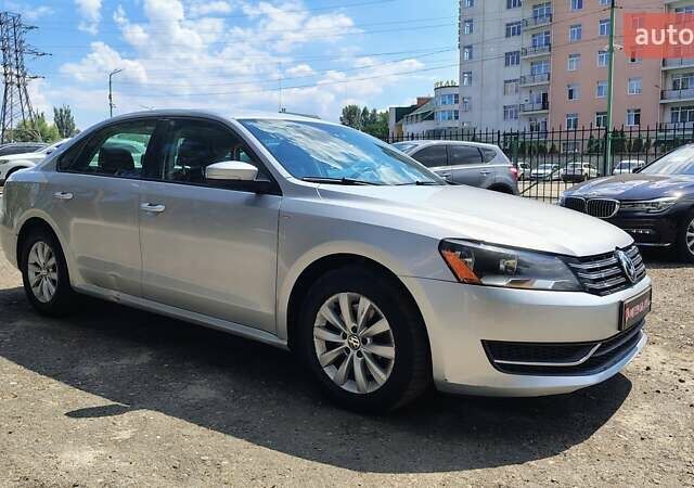 Серый Фольксваген Пассат, объемом двигателя 1.8 л и пробегом 210 тыс. км за 8200 $, фото 7 на Automoto.ua