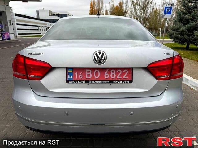 Серый Фольксваген Пассат, объемом двигателя 2 л и пробегом 110 тыс. км за 13200 $, фото 2 на Automoto.ua