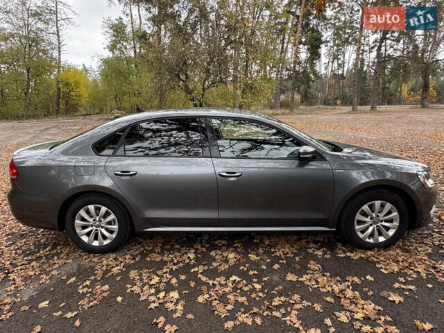 Серый Фольксваген Пассат, объемом двигателя 1.8 л и пробегом 197 тыс. км за 10499 $, фото 18 на Automoto.ua