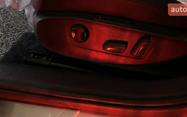 Серый Фольксваген Пассат, объемом двигателя 1.97 л и пробегом 248 тыс. км за 12900 $, фото 18 на Automoto.ua