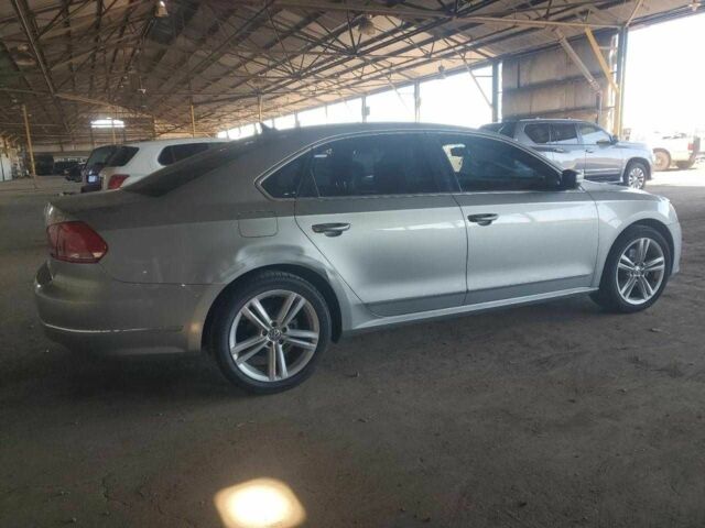 Серый Фольксваген Пассат, объемом двигателя 2 л и пробегом 184 тыс. км за 1500 $, фото 2 на Automoto.ua