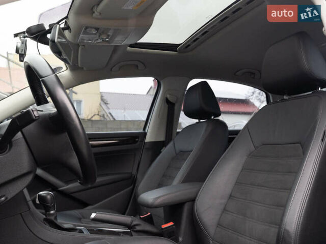 Сірий Фольксваген Пассат, об'ємом двигуна 2 л та пробігом 142 тис. км за 13200 $, фото 15 на Automoto.ua