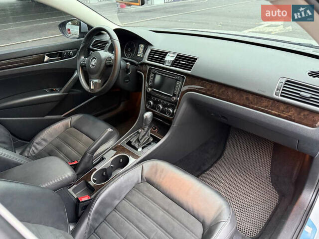 Серый Фольксваген Пассат, объемом двигателя 2 л и пробегом 110 тыс. км за 13200 $, фото 52 на Automoto.ua