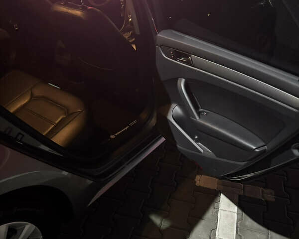 Сірий Фольксваген Пассат, об'ємом двигуна 1.8 л та пробігом 201 тис. км за 9500 $, фото 12 на Automoto.ua