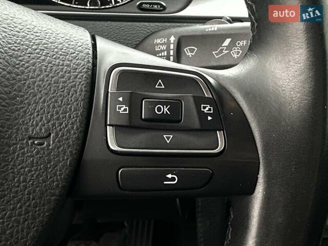 Сірий Фольксваген Пассат, об'ємом двигуна 1.6 л та пробігом 350 тис. км за 10999 $, фото 32 на Automoto.ua