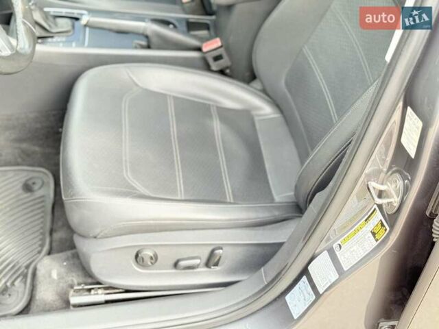 Серый Фольксваген Пассат, объемом двигателя 1.8 л и пробегом 180 тыс. км за 9600 $, фото 26 на Automoto.ua