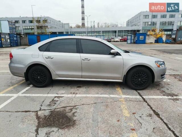 Серый Фольксваген Пассат, объемом двигателя 1.8 л и пробегом 146 тыс. км за 9800 $, фото 2 на Automoto.ua