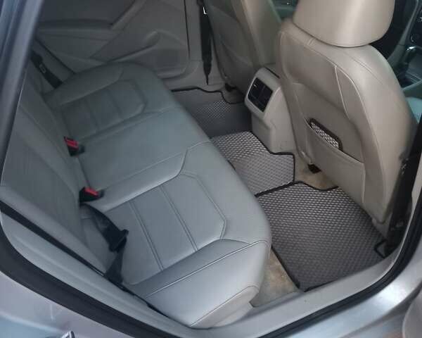 Серый Фольксваген Пассат, объемом двигателя 1.97 л и пробегом 185 тыс. км за 9999 $, фото 14 на Automoto.ua