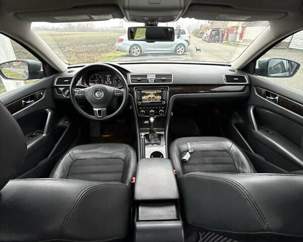 Серый Фольксваген Пассат, объемом двигателя 1.97 л и пробегом 189 тыс. км за 12200 $, фото 24 на Automoto.ua