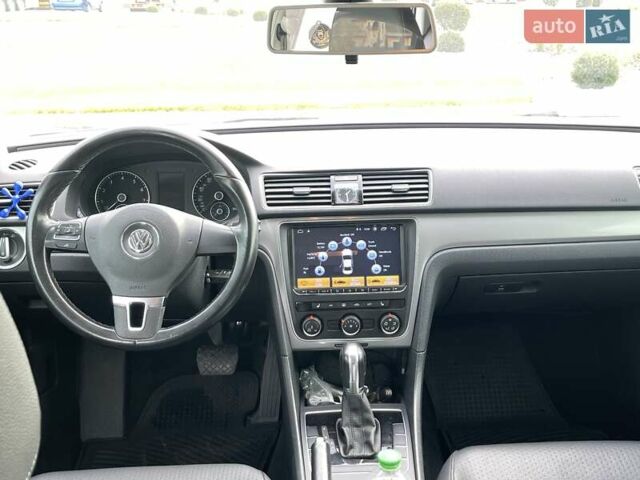 Сірий Фольксваген Пассат, об'ємом двигуна 1.8 л та пробігом 182 тис. км за 9500 $, фото 17 на Automoto.ua