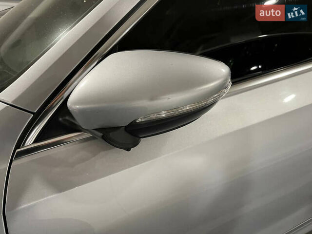 Серый Фольксваген Пассат, объемом двигателя 1.97 л и пробегом 248 тыс. км за 12900 $, фото 3 на Automoto.ua