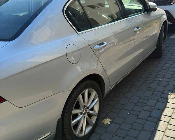 Серый Фольксваген Пассат, объемом двигателя 1.97 л и пробегом 140 тыс. км за 15000 $, фото 16 на Automoto.ua