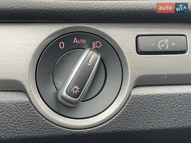 Серый Фольксваген Пассат, объемом двигателя 1.8 л и пробегом 194 тыс. км за 9790 $, фото 22 на Automoto.ua