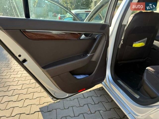 Серый Фольксваген Пассат, объемом двигателя 1.97 л и пробегом 140 тыс. км за 15000 $, фото 3 на Automoto.ua