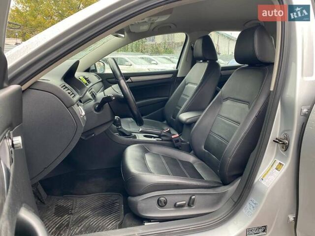 Серый Фольксваген Пассат, объемом двигателя 1.8 л и пробегом 194 тыс. км за 9790 $, фото 8 на Automoto.ua