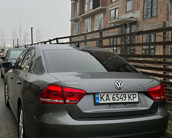Серый Фольксваген Пассат, объемом двигателя 1.8 л и пробегом 160 тыс. км за 9500 $, фото 2 на Automoto.ua