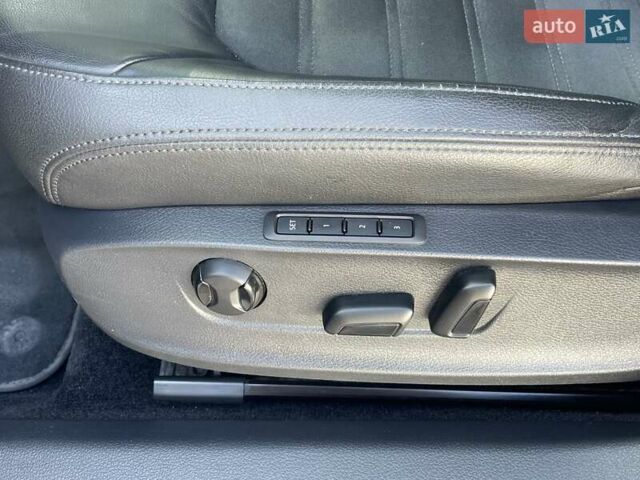 Сірий Фольксваген Пассат, об'ємом двигуна 1.97 л та пробігом 235 тис. км за 12999 $, фото 24 на Automoto.ua