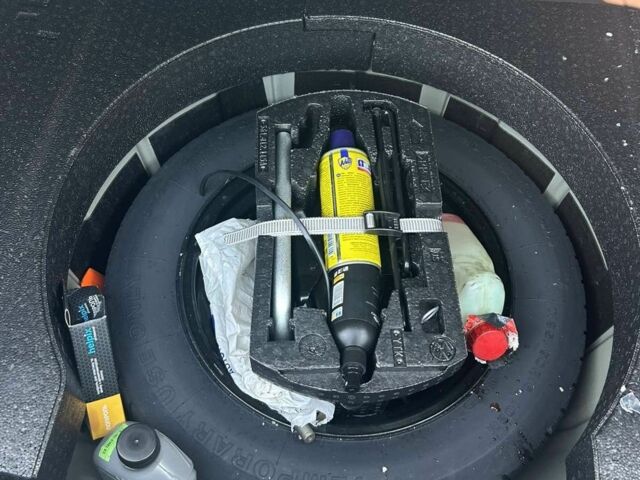 Серый Фольксваген Пассат, объемом двигателя 1.8 л и пробегом 80 тыс. км за 4000 $, фото 6 на Automoto.ua