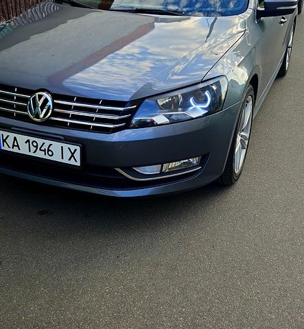 Сірий Фольксваген Пассат, об'ємом двигуна 1.8 л та пробігом 230 тис. км за 12000 $, фото 8 на Automoto.ua