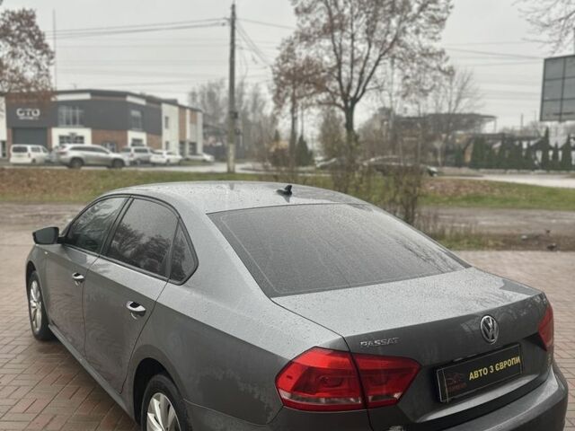 Сірий Фольксваген Пассат, об'ємом двигуна 0 л та пробігом 299 тис. км за 9500 $, фото 7 на Automoto.ua