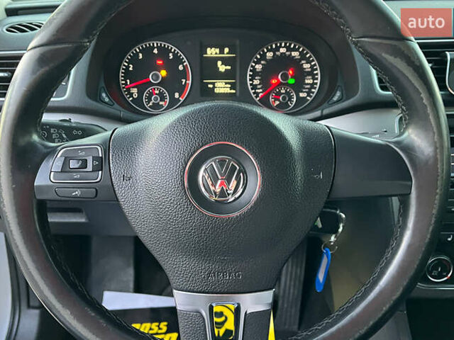 Серый Фольксваген Пассат, объемом двигателя 1.8 л и пробегом 212 тыс. км за 8900 $, фото 11 на Automoto.ua