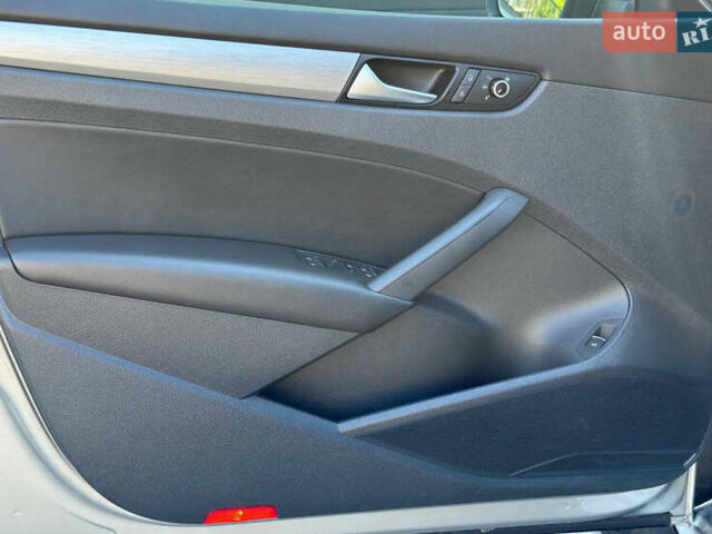 Серый Фольксваген Пассат, объемом двигателя 2 л и пробегом 97 тыс. км за 13000 $, фото 20 на Automoto.ua